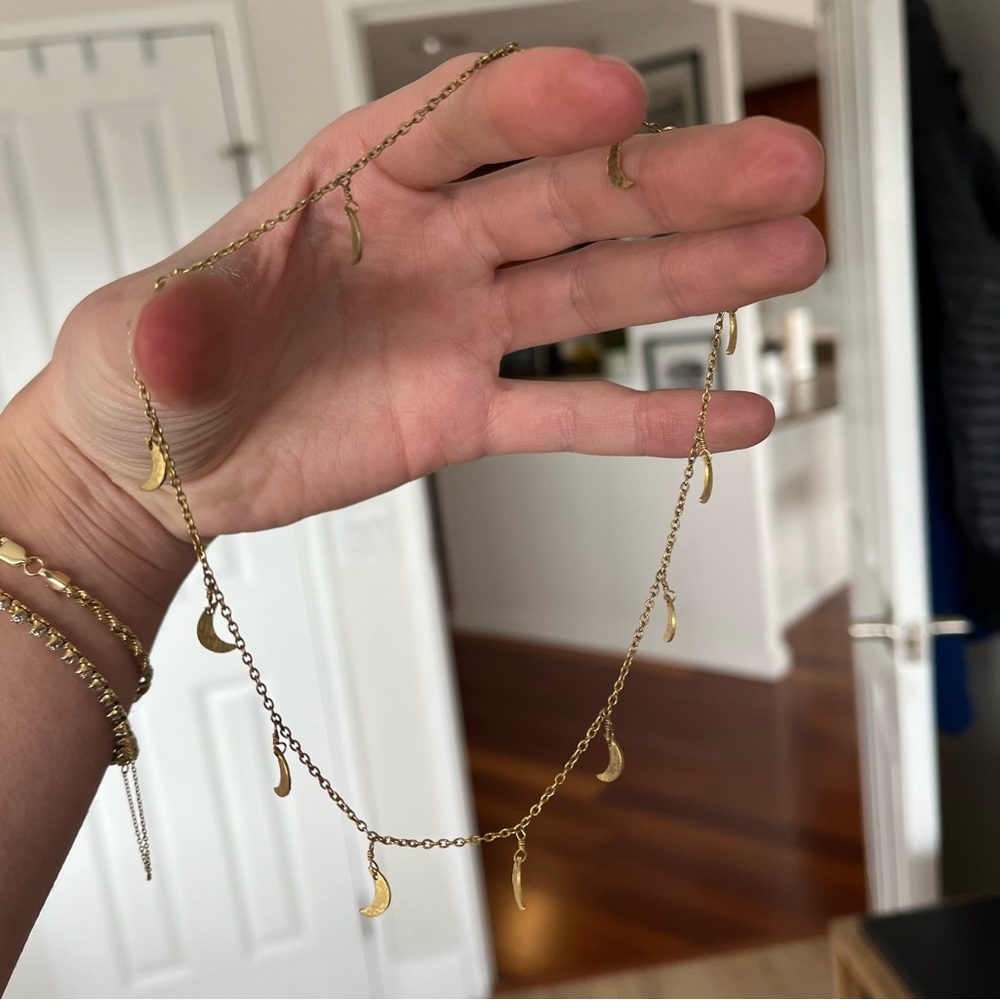 Crescent moon chocker necklace